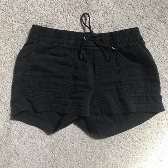 Old Navy Pants - BOGOFREE! Old Navy Tied Black Shorts w Pockets